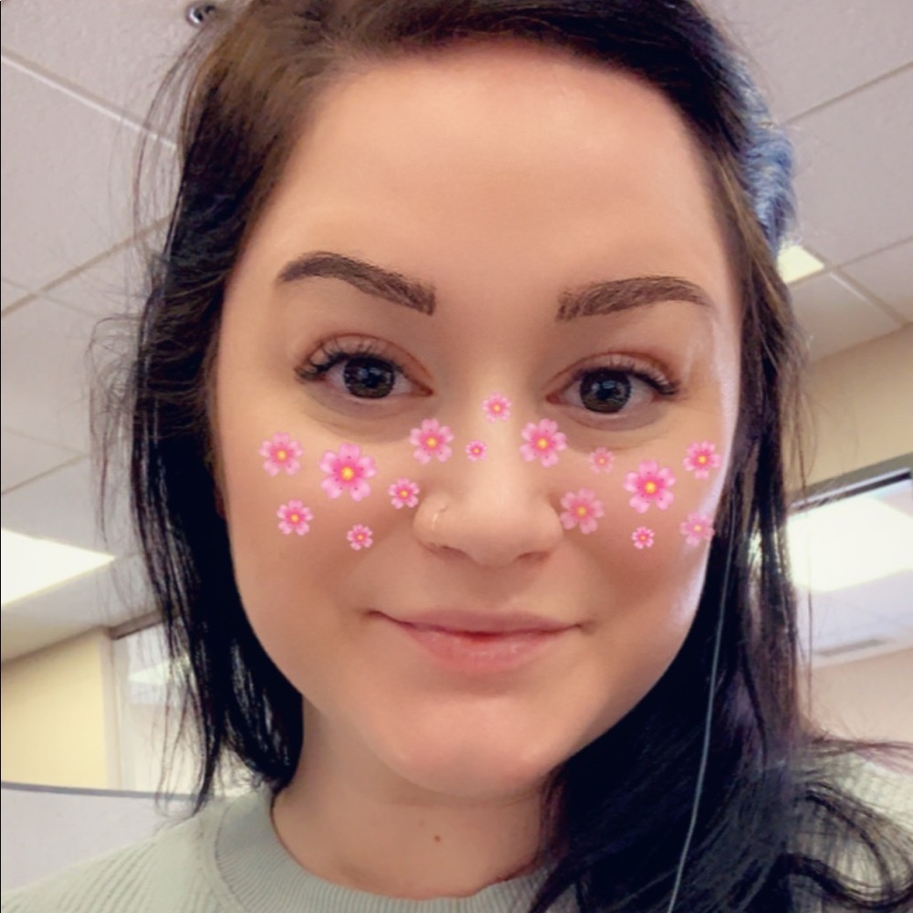 Meet your Posher, Samantha